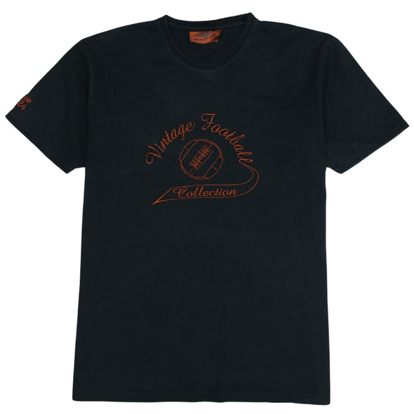 Vintage 90's Umbro Black Large Crew Neck T-Shirt