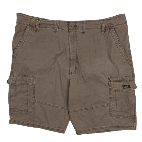 Vintage Wrangler Men's Cargo Shorts Size 46 Brown 90's Style